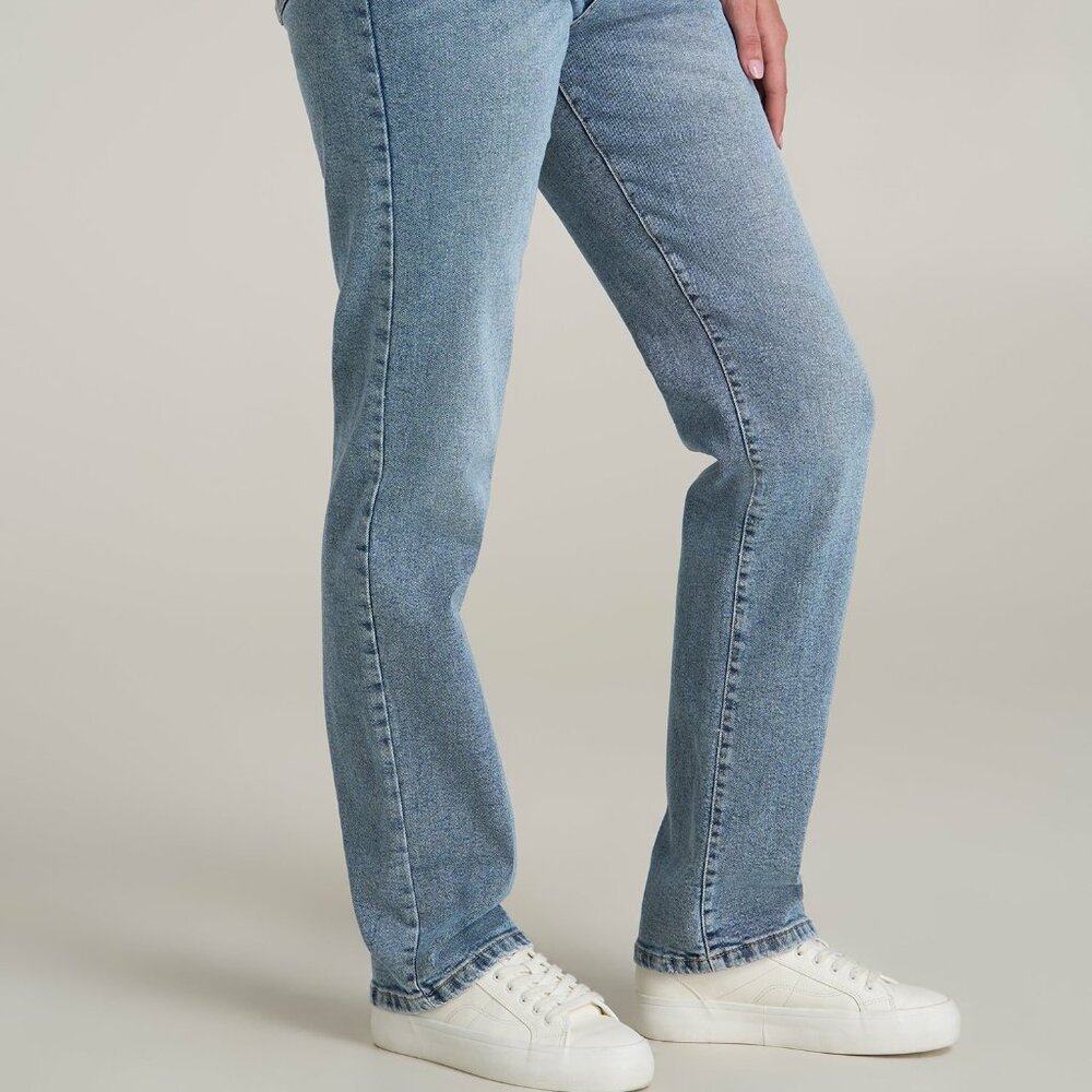 American Tall Harper High-Rise Straight Stretch Jeans in Perfect Blue